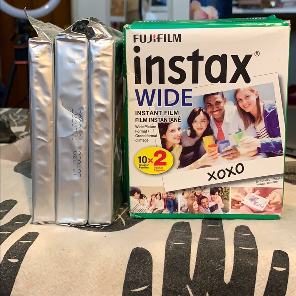 5 packs wide fujifilm instax wide film. 50 photo